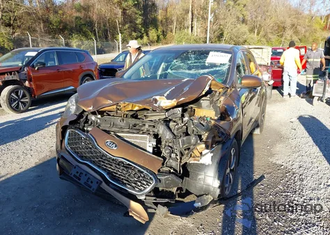 2020 Kia Sportage Lx z USA, uszkodzony, nr VIN KNDPM3AC9L7644248